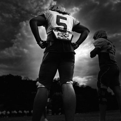SacBee_JoeD's tweet photo. Football can be such a giving sport, and it can be unforgiving.
@RocklinFootball star linebacker Derek Houston suffered a fibula/leg break in a scrimmage. 
The SacBee 2021 All-Metro leader can still land a scholarship. Bones do heal. His best FB is ahead. 
Photo: @Dhouston2023 https://t.co/4DLQrnJh1f
