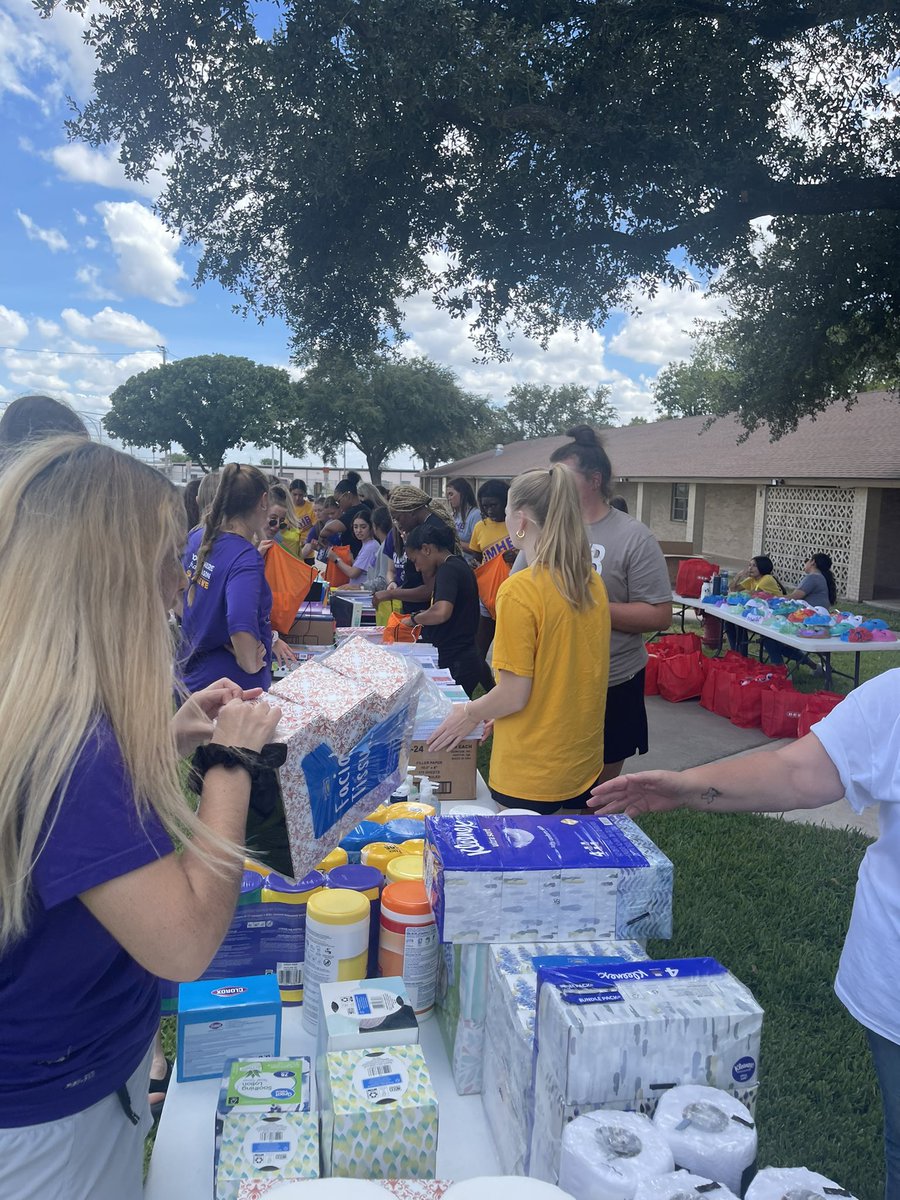KendraCoach's tweet photo. Yesterday the team and I traveled to Ulvade to pass out school supplies donated from all over UMHB and central TX. It was such a great experience to help out this community and spread some goodness around. 
Keep Ulvade in your prayers as they are trying to continue to heal. 🤍 https://t.co/wDhcQ05Cwx