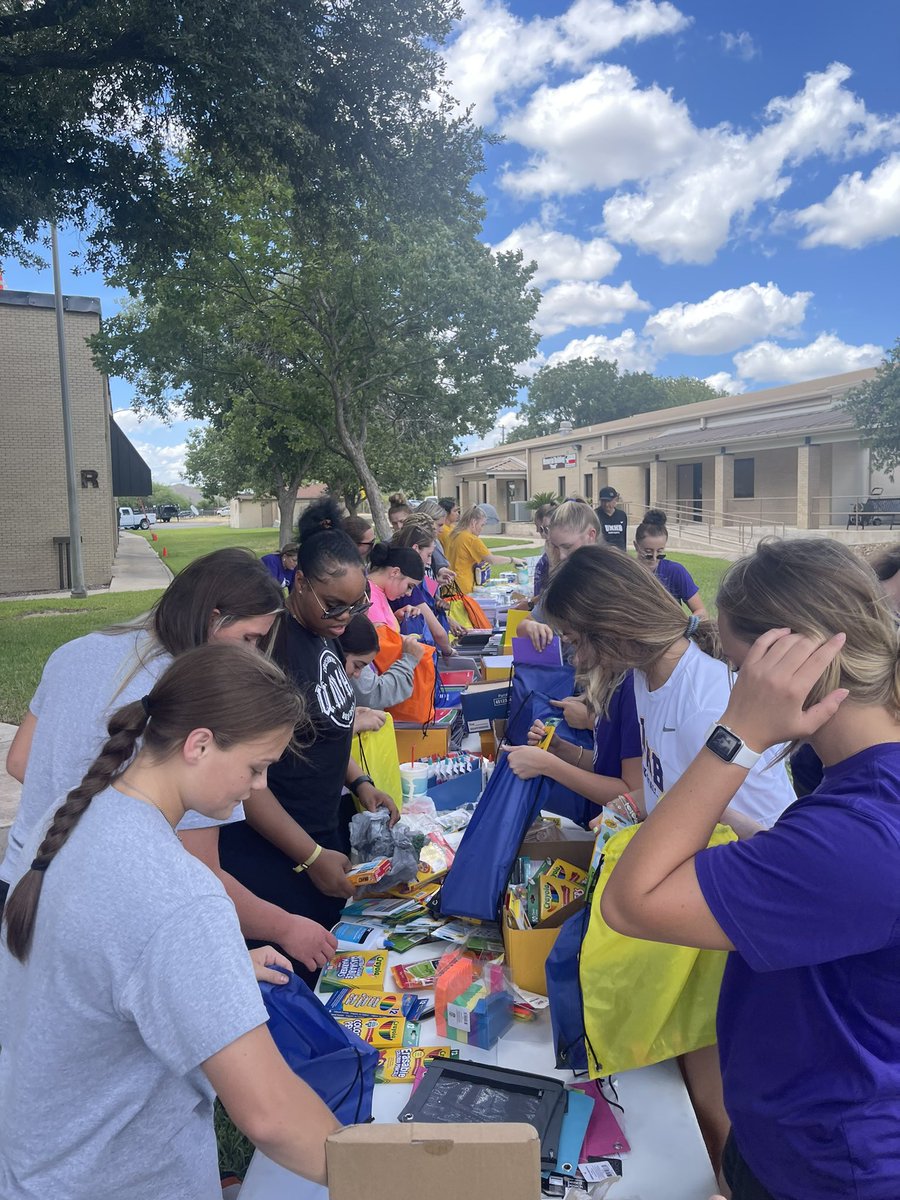 KendraCoach's tweet photo. Yesterday the team and I traveled to Ulvade to pass out school supplies donated from all over UMHB and central TX. It was such a great experience to help out this community and spread some goodness around. 
Keep Ulvade in your prayers as they are trying to continue to heal. 🤍 https://t.co/wDhcQ05Cwx