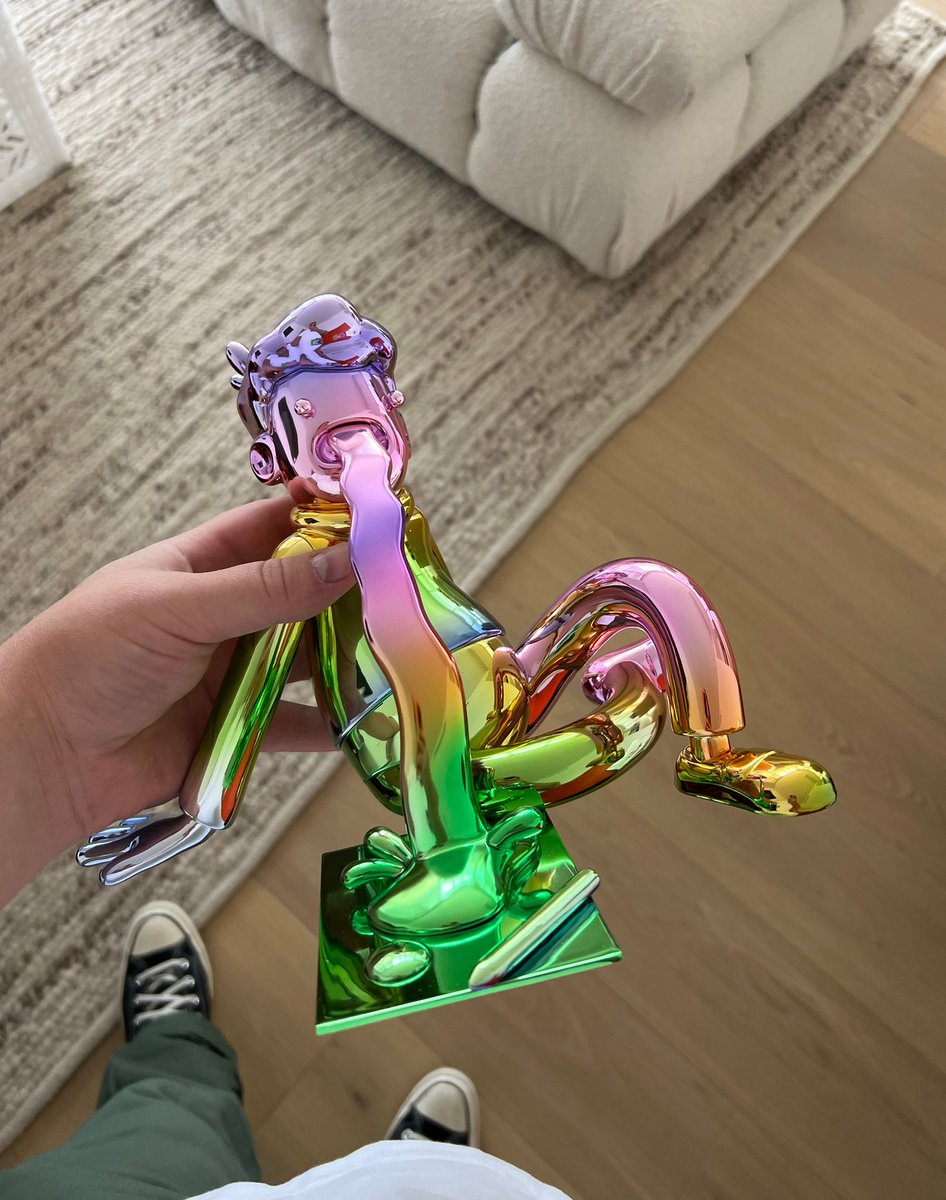 evankeast's tweet photo. the wait is almost over.

our iridescent mascot toys are on route to LA this week.

will ship shortly after that.

-> for anyone who is waiting on a bundle or solo, I’ll post as soon as they are packed and ready to ship. https://t.co/bgkiSmJu4H