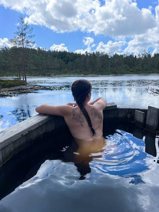 Oh, I’m in Norway btw ??? https://t.co/TsafVCeAWG