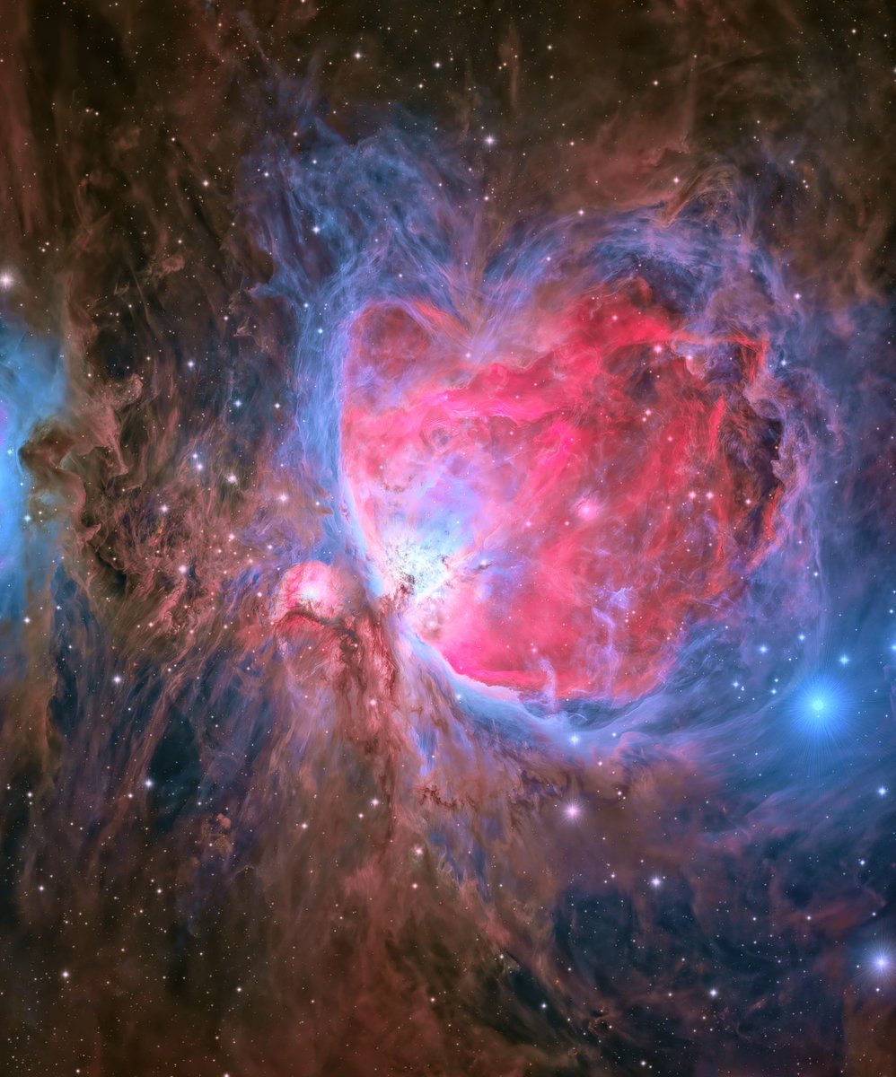 MatherneConnor's tweet photo. Woke up to 5000 followers- that's amazing. For those that are brand new because of my moon photo collab with @AJamesMcCarthy, I thought it would be worth showing you mainly what I do. I am a deep space astrophotographer. https://t.co/nvxi14QSxd