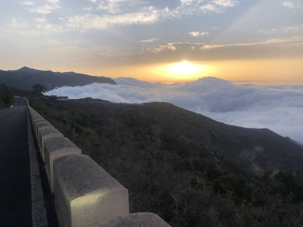 TurismoLosSilos's tweet photo. #mañanamás #tomorrowmore #sunset #lossilos #islabaja #tenerife 🌅😍 https://t.co/FhlnfYxQTt