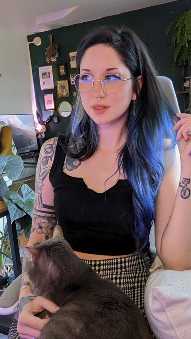 see you guys in a few!👀  https://t.co/A2ExHSdggL https://t.co/sNnw0CDIKa<a href="/tag/nsfwtw"class="tags"><span>#nsfwtw</span></a>