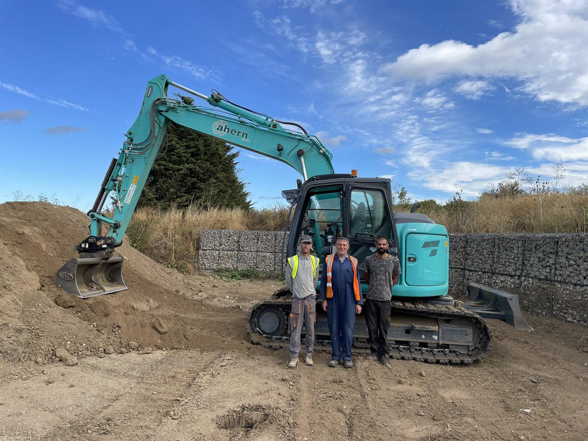 PinchesRetreat's tweet photo. Congratulations lads on passing excavator licence and thanks to all involved in the Pinches Jumpstart process 💚🤎 https://t.co/PFOq43rJrP