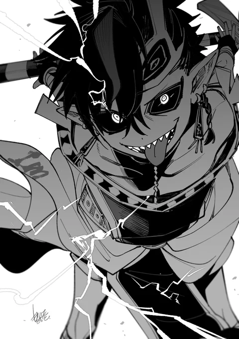 黒髪黒目ギザ歯癖 