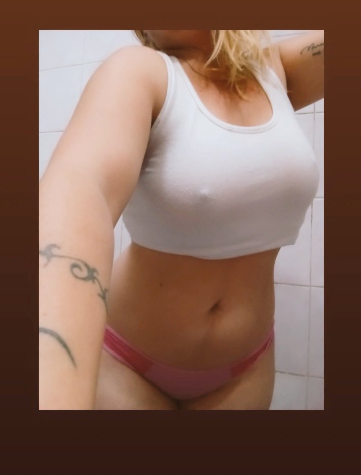 solojuliuchis's tweet photo. Baño y siesta... https://t.co/eaB7aNulge