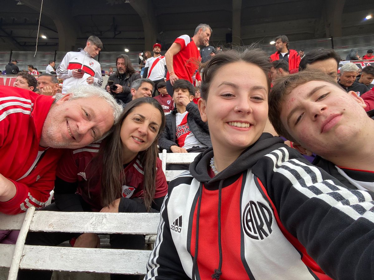 bourcaro's tweet photo. #fotomasmonumental https://t.co/fW78yD6inH
