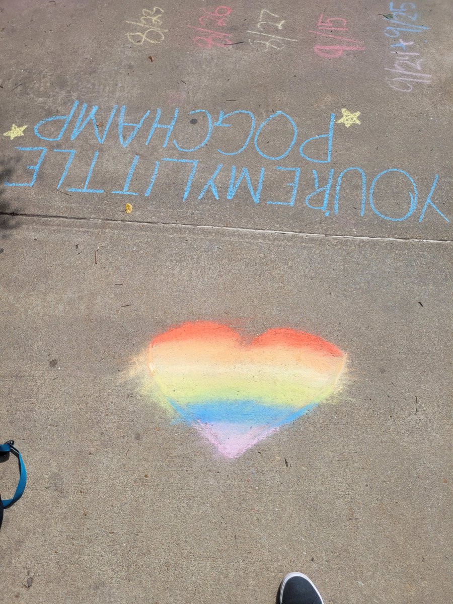 Life, like chalk art, is fleeting and impermanent, but it's also best enjoyed with others. Thanks to everyone who came and contributed! ✨️