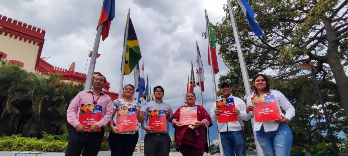 Grupo de Amistad Parlamentaria Venezuela-México visitó el Cuartel 4-F
bit.ly/3PzzGtv
#1X10DelBuenGobierno