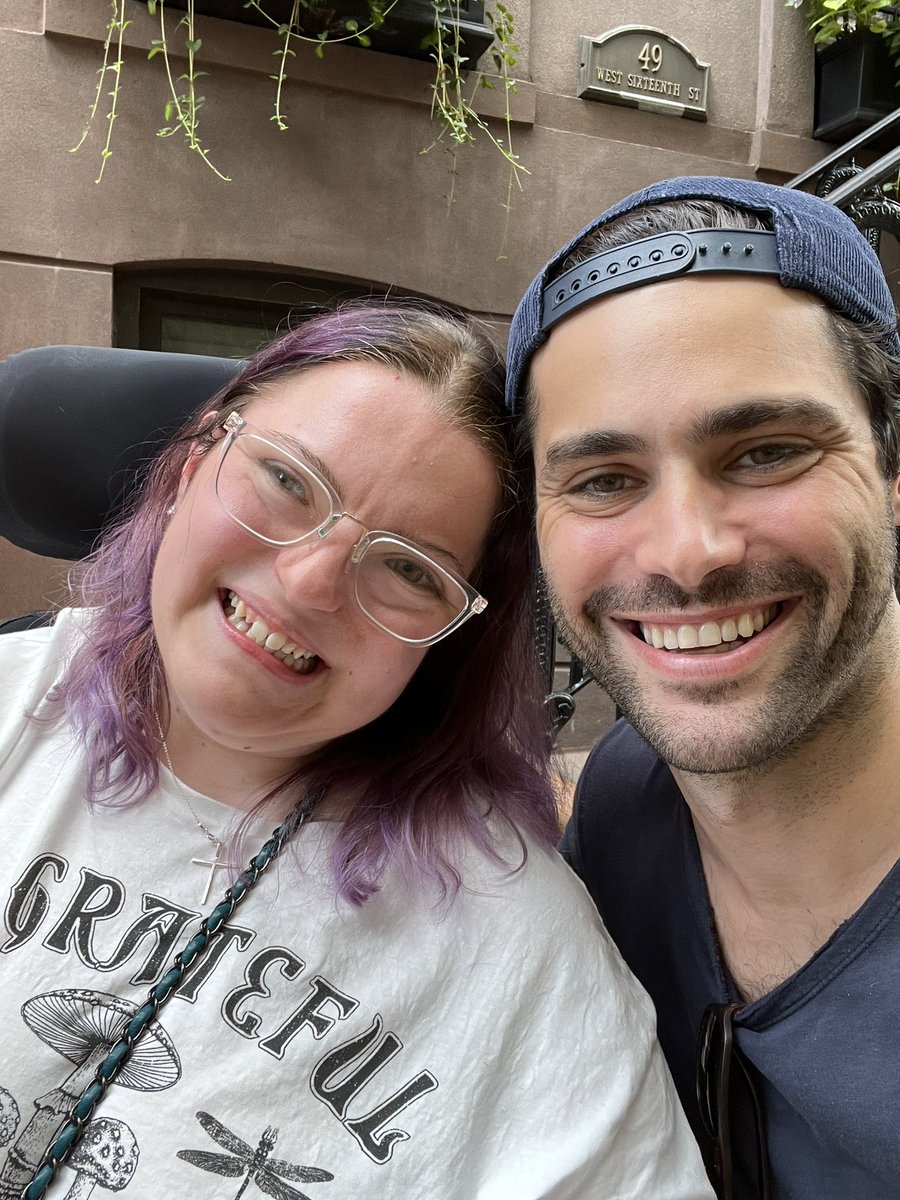 Emma ♡ 🎭💙💚 tweet media