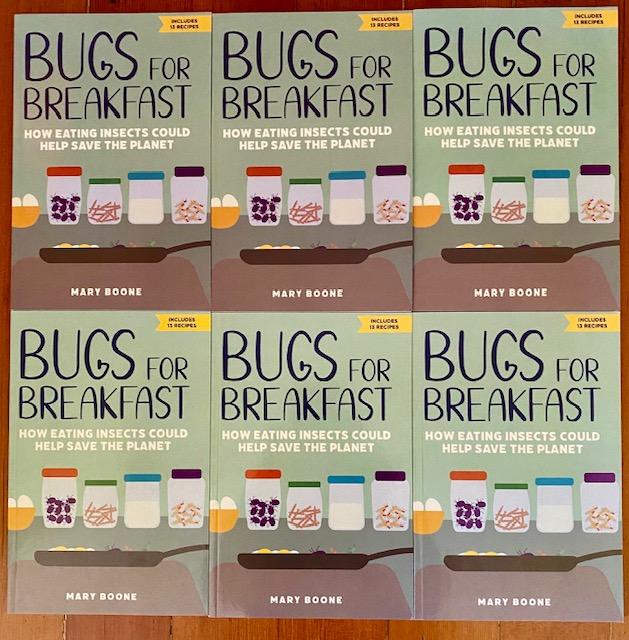 boonewrites's tweet photo. BACK TO SCHOOL GIVEAWAY. Open to N. American teachers grades 2+, K-8 librarians, admin. Win my NF #book + swag. 
-Follow 
-Like this tweet
-Comment where/what you teach
3 EXTRA ENTRIES for a retweet. 
3 winners here, 3 on Insta. Enter by 8/28
#BacktoSchool2022 #teachertwitter https://t.co/ZpWQM9gw7H