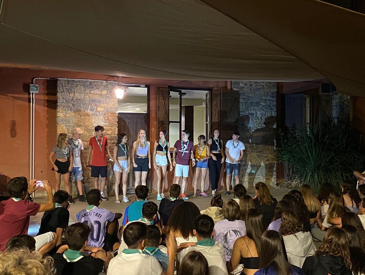 colborreda's tweet photo. 🎼🎹 33è Festival de la cançó des del Pallars Sobirà. Bona feina, Camells! 🙌🏼

#Camells22 #PallarsSobirà #ColBorredà #estiu https://t.co/kgj0DoCAOV
