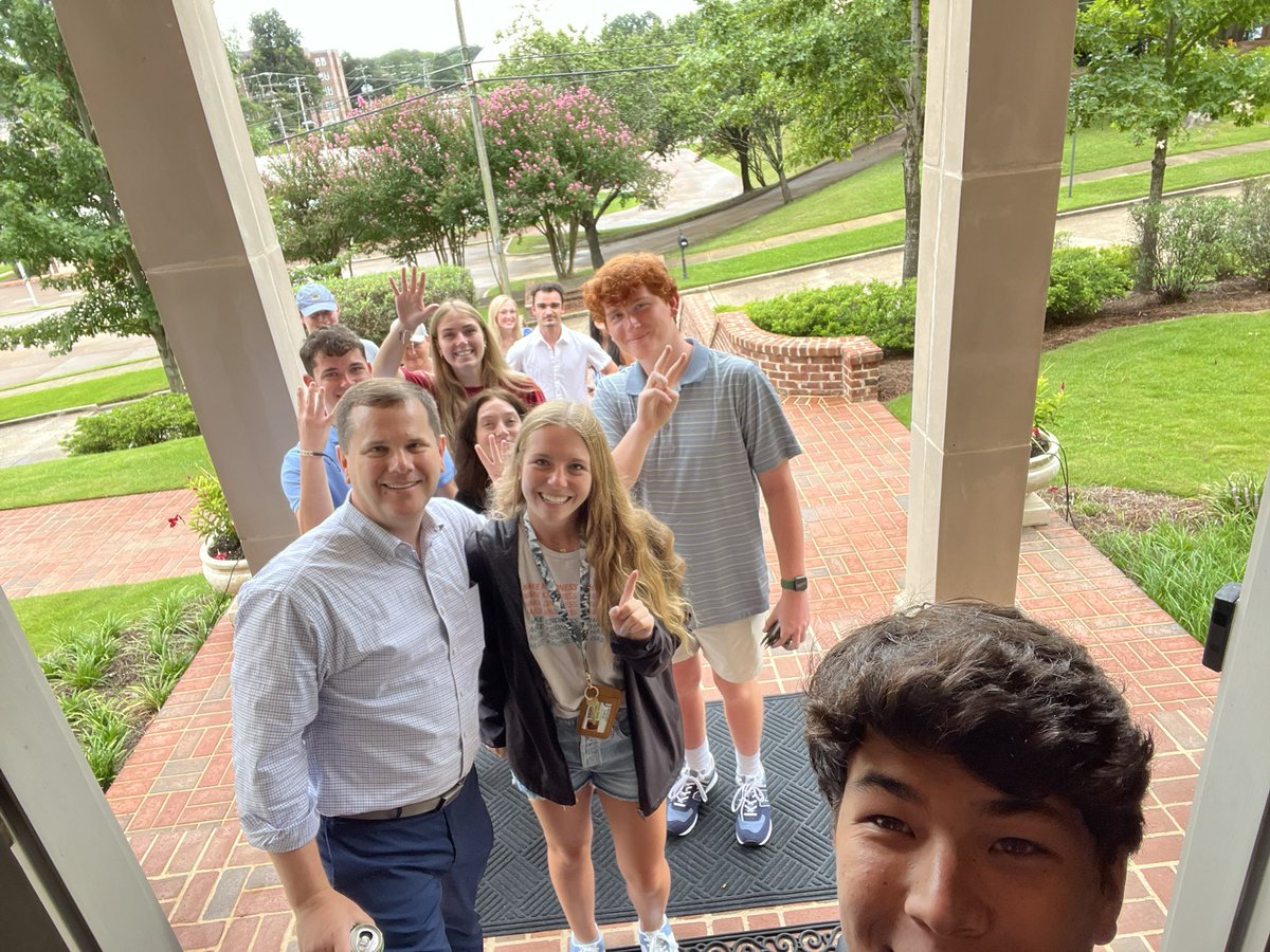 Blake Thompson tweet media