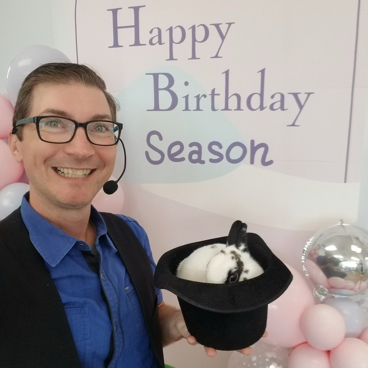 Happy 7th Birthday Season! 
#ILoveMyJob #birthdaymagiciantoronto  #birthdaymagician #birthdayentertainer #birthdayentertainment #magicianwithbunny #magicbunny #rabbitinhat