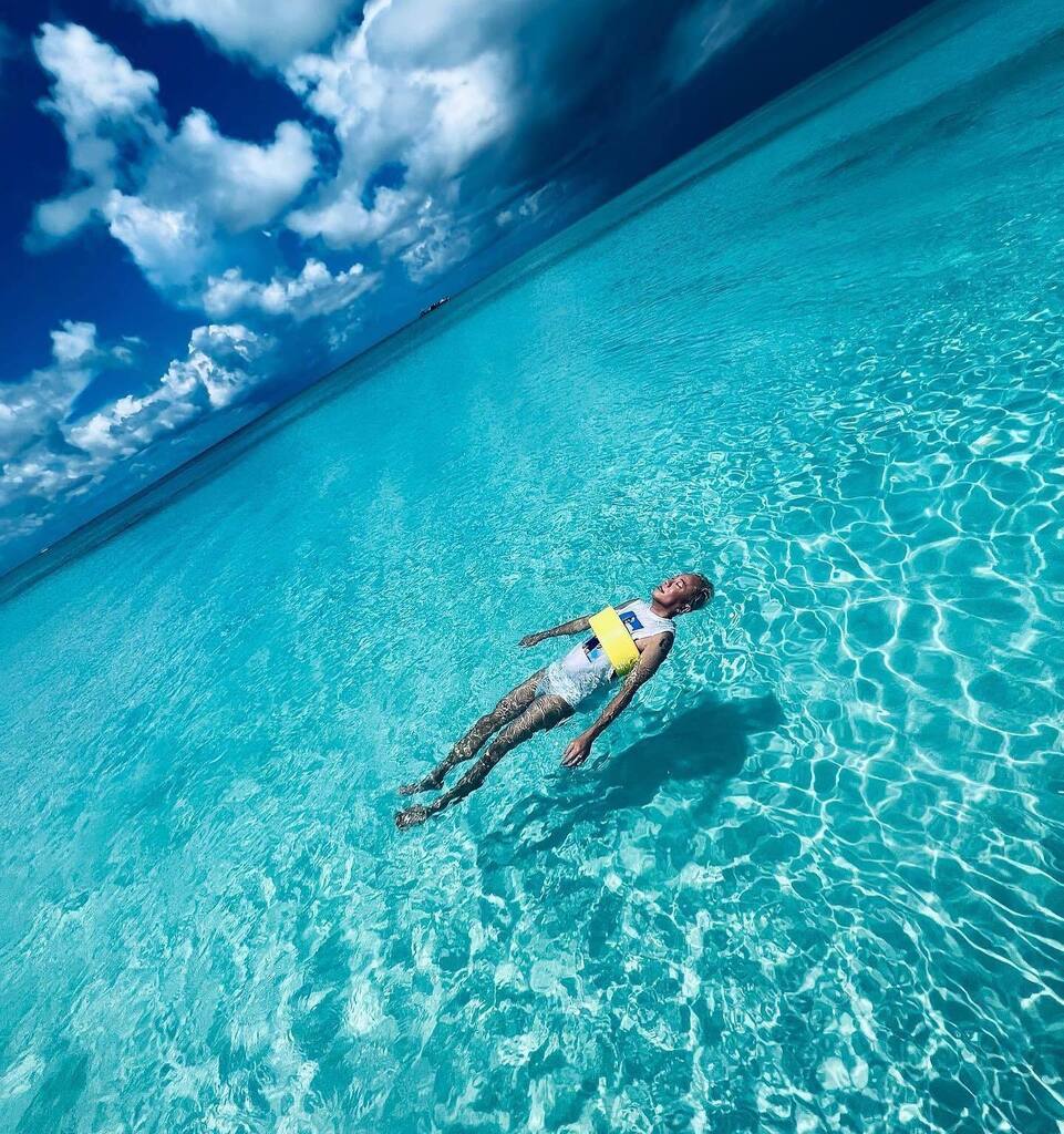 ShoreClubTC's tweet photo. If there is a better way to spend a Sunday, not sure what it is….

#sundayfunday #turksandcaicos #iguanaisland #perfectbeachday #caribbeanblue 
📸 by @aptkul https://t.co/kpY1t7m5Px https://t.co/6q2zZDUc2D