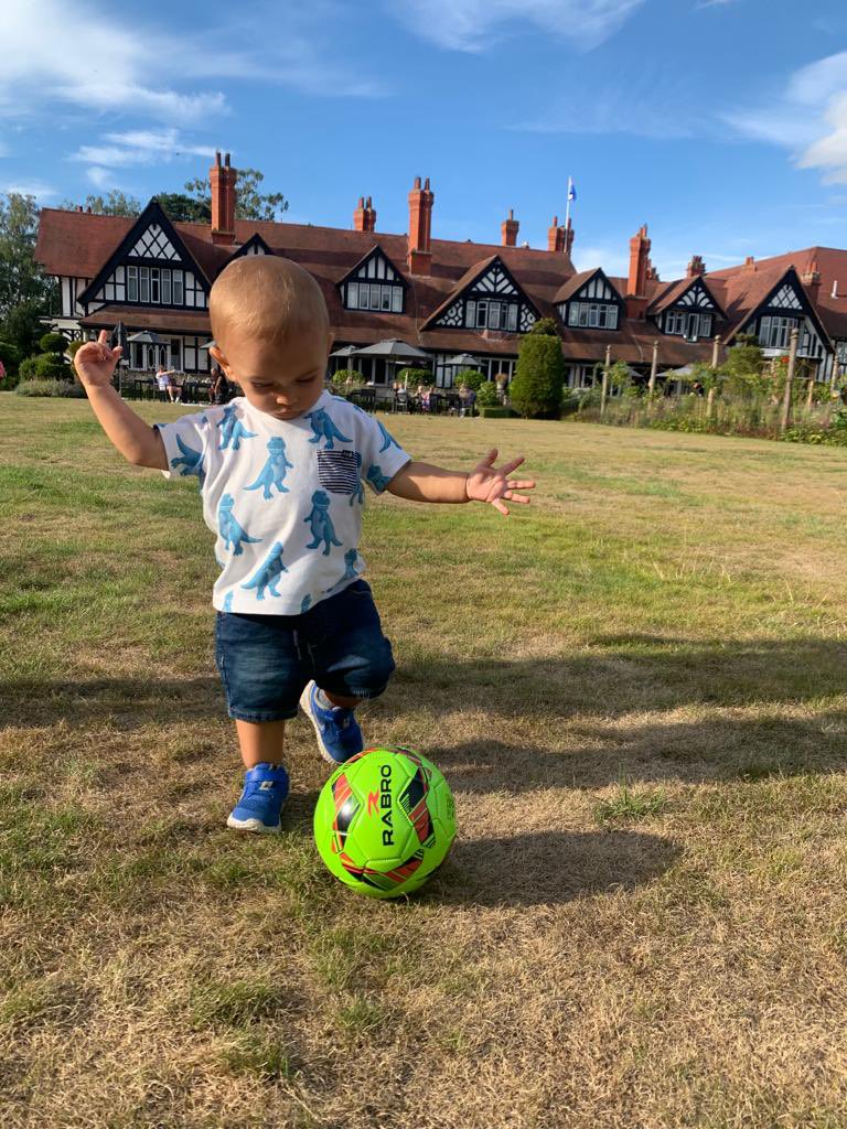 jade_windley's tweet photo. It’s been a cracking footballing weekend in the Leeds / Sunderland household ⚽️

Little Freddie enjoying the @PetwoodHotel today 💙

@guygalpin 🥰 https://t.co/CU6Oyhg55U