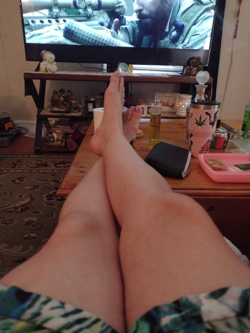 Chilling...💨 https://t.co/ImAuhR5X3s