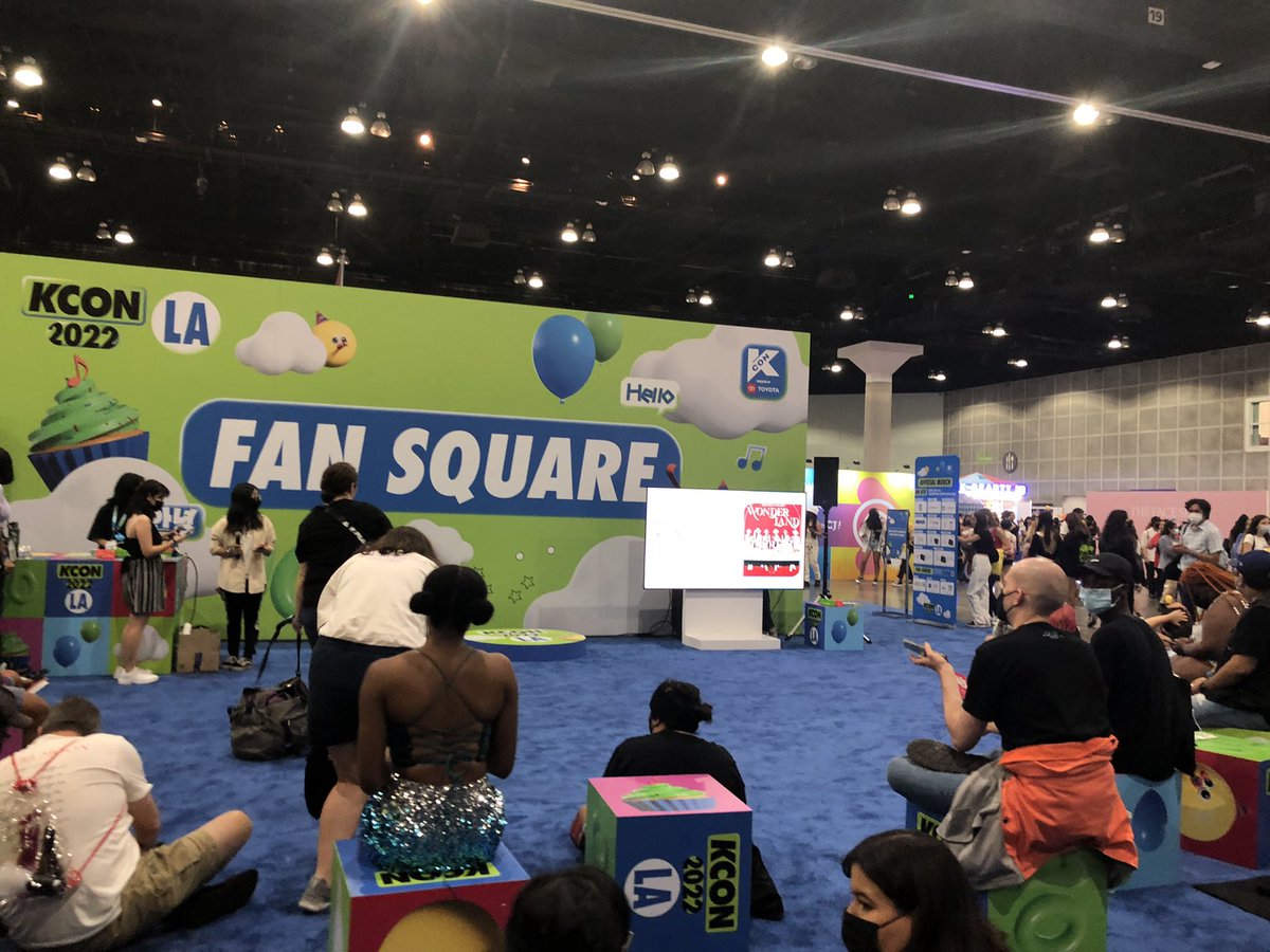 wjsn__usa's tweet photo. WJSN FANCLUB EVENT 

our fanclub meeting is starting now in fan square! make sure to check it out! 

#wjsn #우주소녀 #kcon #KCON2022LA https://t.co/Dvb3kkLKEo
