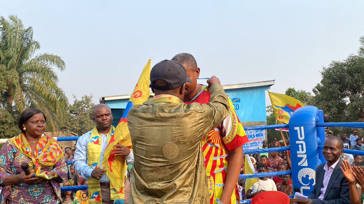 ClaudeMesa's tweet photo. Un gros poisson dans les filets de l'Alliance pour la Bonne Gouvernance, ABG, de @Jonathan Bialosuka. Il s'agit du Pasteur Bozi Andulu Mabanza qui vient d'adhérer ce samedi 20 août 2022 avec sa base du quartier Kikimi dans la commune de Kimbanseke. Objectif 2023! https://t.co/N2ipcAw6oP