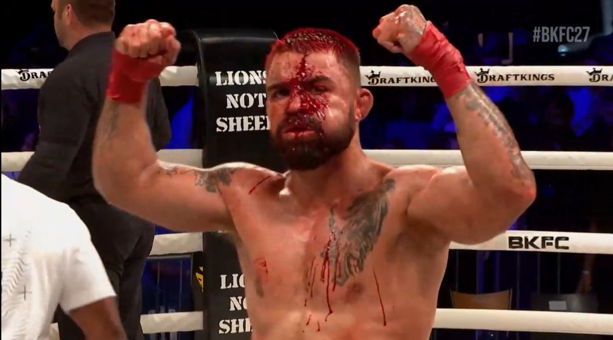 odogg512's tweet photo. Went back and viewed the BKFC from last night. 
PMP vs. MVP and damn that was sooooo fun to watch 
@PlatinumPerry is a mf Thug!! https://t.co/yEk1gKc6tu