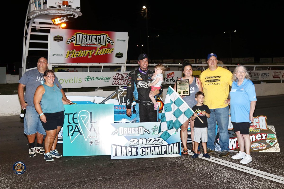 Dan_Kapuscinski's tweet photo. It took a late race restart but we snagged win #7 last night @OswegoSpeedway and finalized the 2022 track championship! It was an extra special night with Liz, Michael and Maren all at the track to watch. Looking forward to #BudClassicWeekend https://t.co/qvIwfH31ef