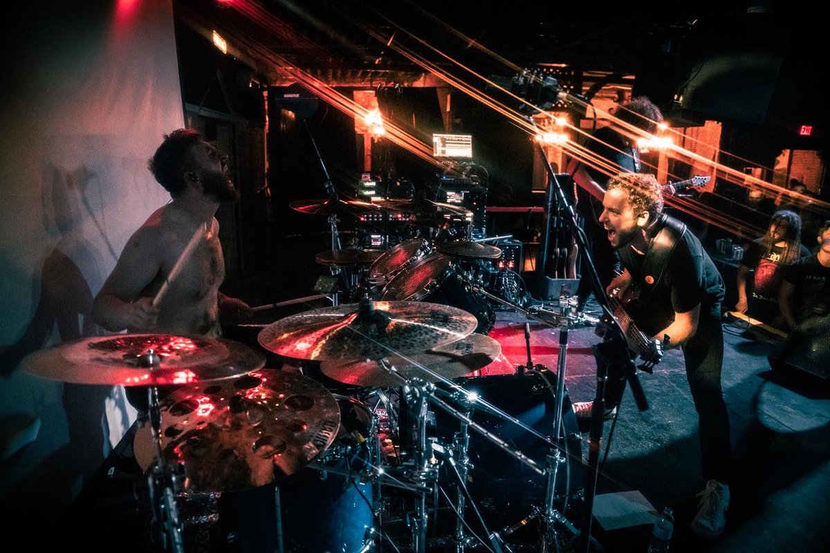 thisismonuments's tweet photo. The USA has been lovely to us, special shout-out to our VIP friends!! Stoked to hit Chicago tonight 😤

📸: @briankrahe 
——
#monuments #thisismonments #tour #tourlyfe #tinyvan #riffs #progmetal #live #event #djent #metalcore #progressivemetalcore #usa #browne #mikey #andy #werner https://t.co/PFrLBgV9nE