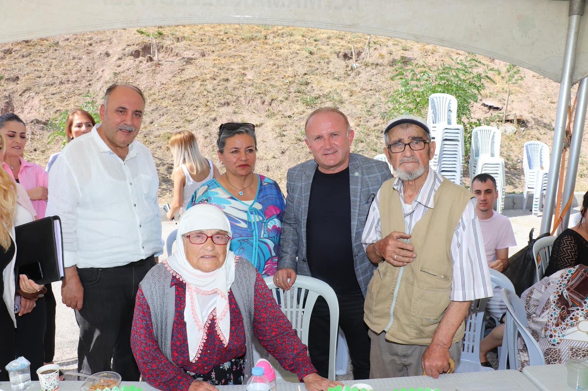 İYİ MAMAK.☀️🇹🇷
İl başkanımız <a href="/yetkinozturk06/">Yetkin Öztürk</a> ile Hacı Bektaşi Veli Cemevi ve Araplar Köyü Derneği Aşure programına katıldık. Rabbim kabul  etsin.Birliğimiz beraberliğimiz daim olsun.
#BİZMAMAKLIYIZ
<a href="/meral_aksener/">Meral Akşener</a> 
<a href="/korayaydintr/">Koray Aydın</a> 
<a href="/yetkinozturk06/">Yetkin Öztürk</a>