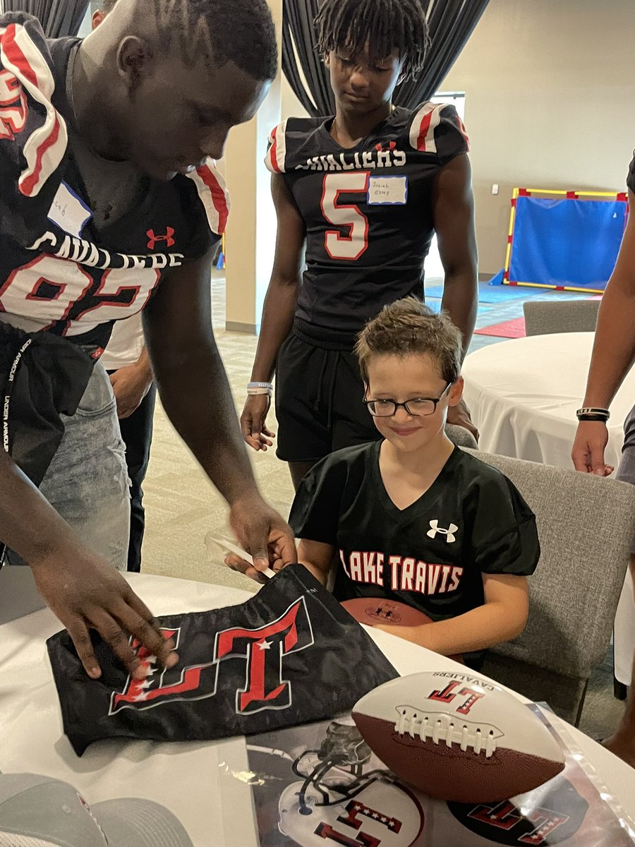 TheJacobHenry_'s tweet photo. It was great getting to spend time with my good friend Cade from @Cc4cOrg . I’m very grateful that God put us together and that we got to do the Lords work this Sunday and make memories that will never be forgotten. @LTHSCavFootball @TheMarkHenry @AEW @CoachHankCarter CharityCC4C https://t.co/wrPfawIOVt