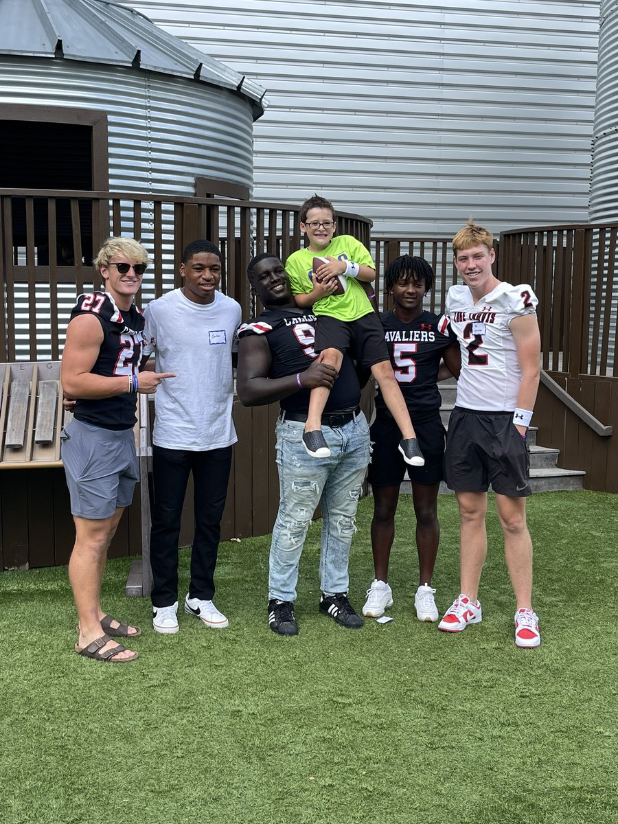 TheJacobHenry_'s tweet photo. It was great getting to spend time with my good friend Cade from @Cc4cOrg . I’m very grateful that God put us together and that we got to do the Lords work this Sunday and make memories that will never be forgotten. @LTHSCavFootball @TheMarkHenry @AEW @CoachHankCarter CharityCC4C https://t.co/wrPfawIOVt