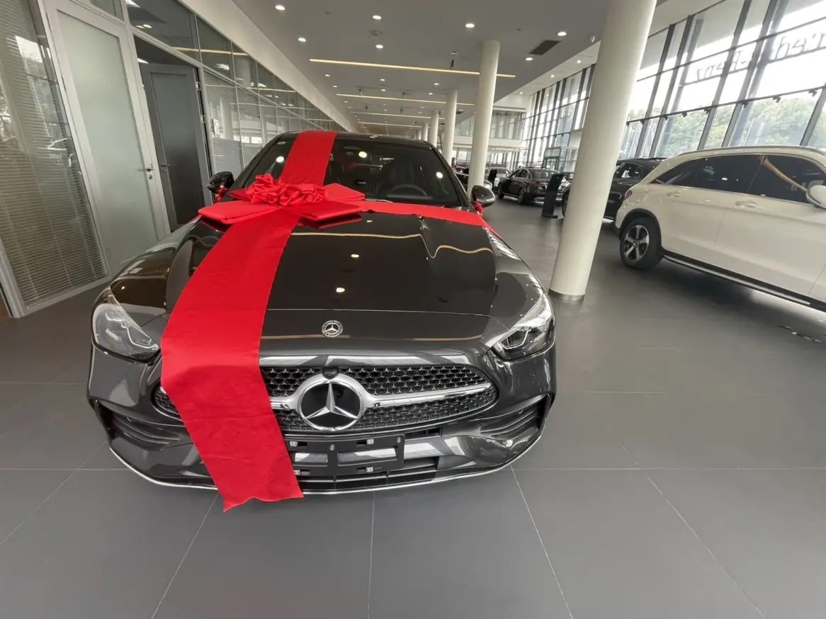 Jean26538717's tweet photo. congratulations i got the most wanted car https://t.co/7MqfDz78Ef