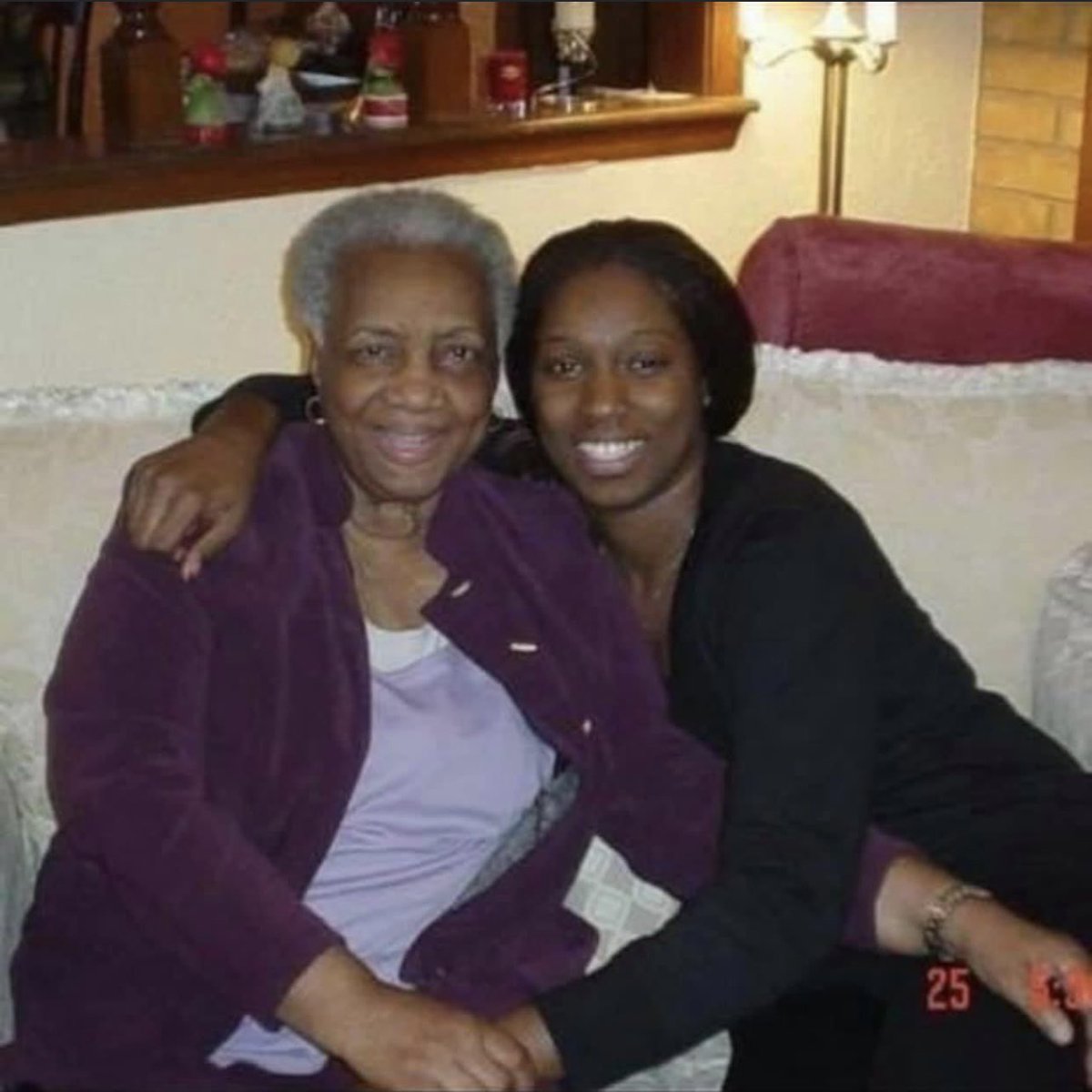 queisha44's tweet photo. Today my sweet Gran-Gran would have made 96! Happy Heavenly BDay Girlfriend! I miss you EVERY DAY! 🥰🥰  What I’d give to have this hug again! #SaveASeatForMe 🥰 #MyBestie #MyPrayerPartner https://t.co/8XADiK6MxN