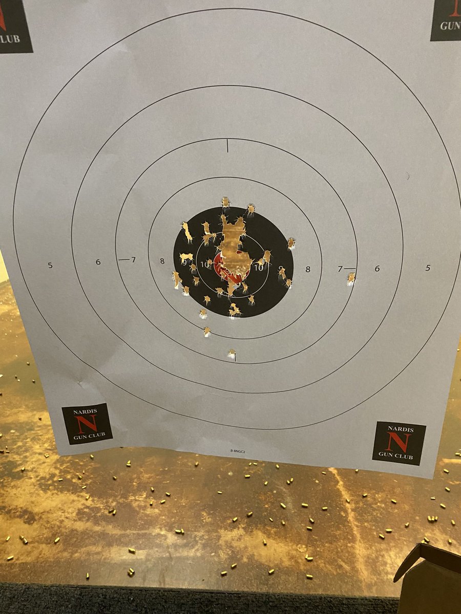 LeftEyeEGO's tweet photo. How to end a wonderful weekend? Slangin some brass at the range! #progressmakesperfect #2A #Glock #Stacatto #Canik #nardis #boomboomsticks https://t.co/bom1UaT96P