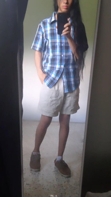 1 pic. I can be your bf ? // and your cute gf slut ??? https://t.co/XBW4eU9Fuy