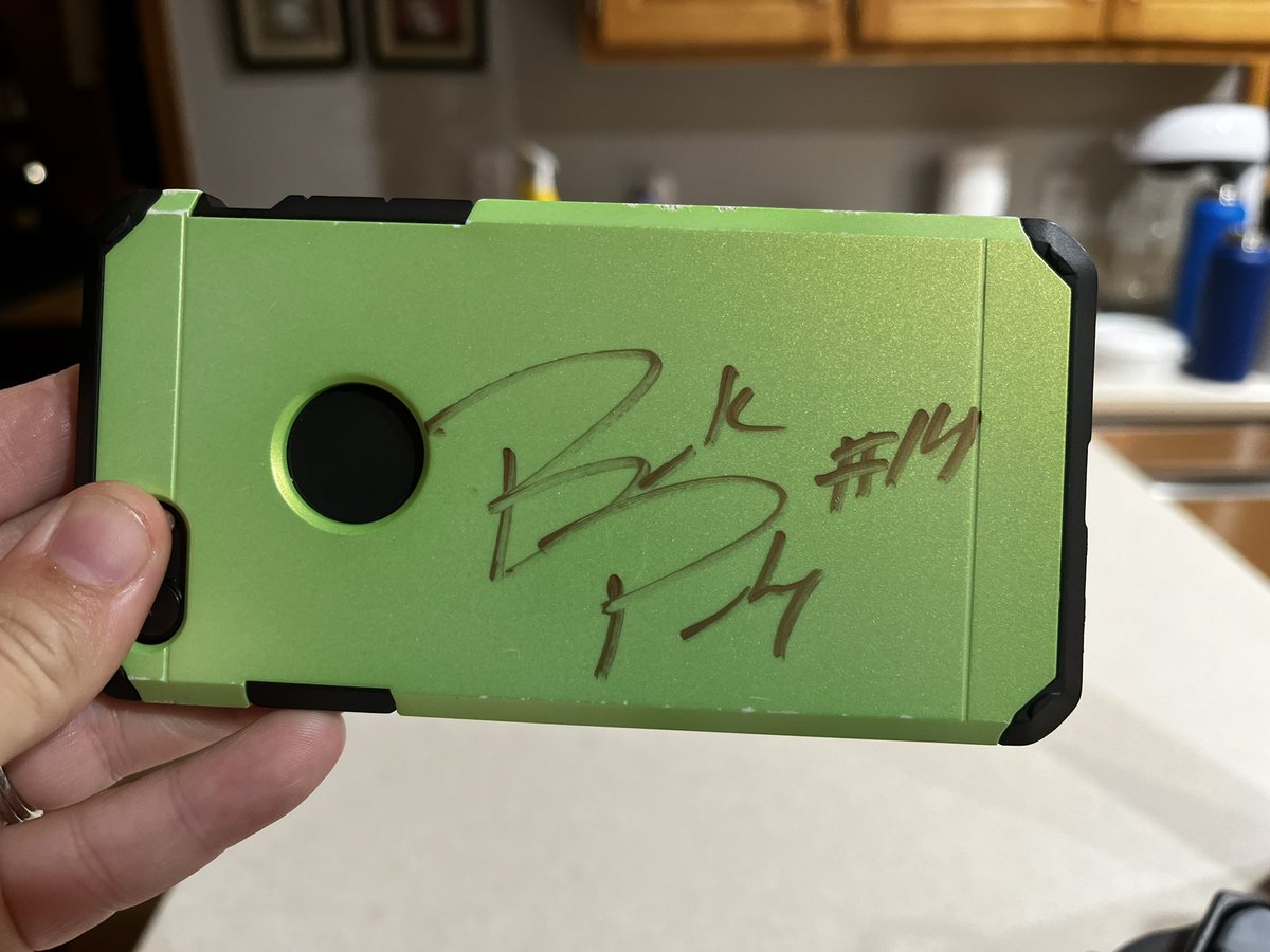 HighYield89's tweet image. @49ers If Brock Purdy was late to the team bus last night it was my son’s fault. Huge @CycloneFB fan wasn’t leaving @usbankstadium without getting a picture w/ Brock. 
Thank you Brock!!! The 30 seconds you took made this boy’s entire year!