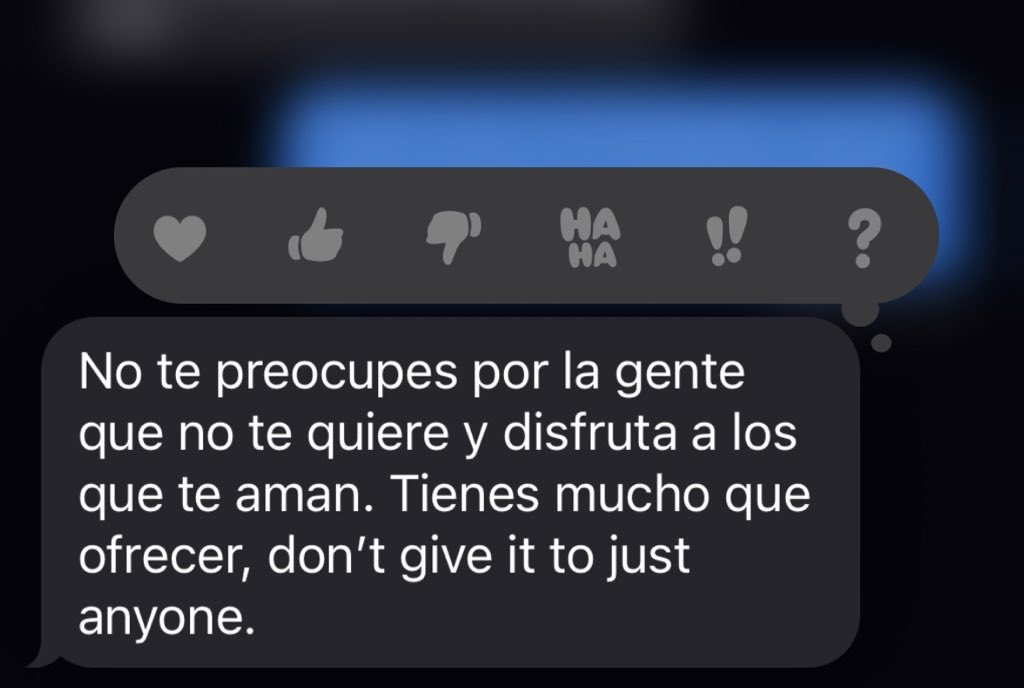 larissadguez's tweet photo. “you have a lot to offer. don’t give it to just anyone.” 🫶🏼 https://t.co/SUnv0jw2LR