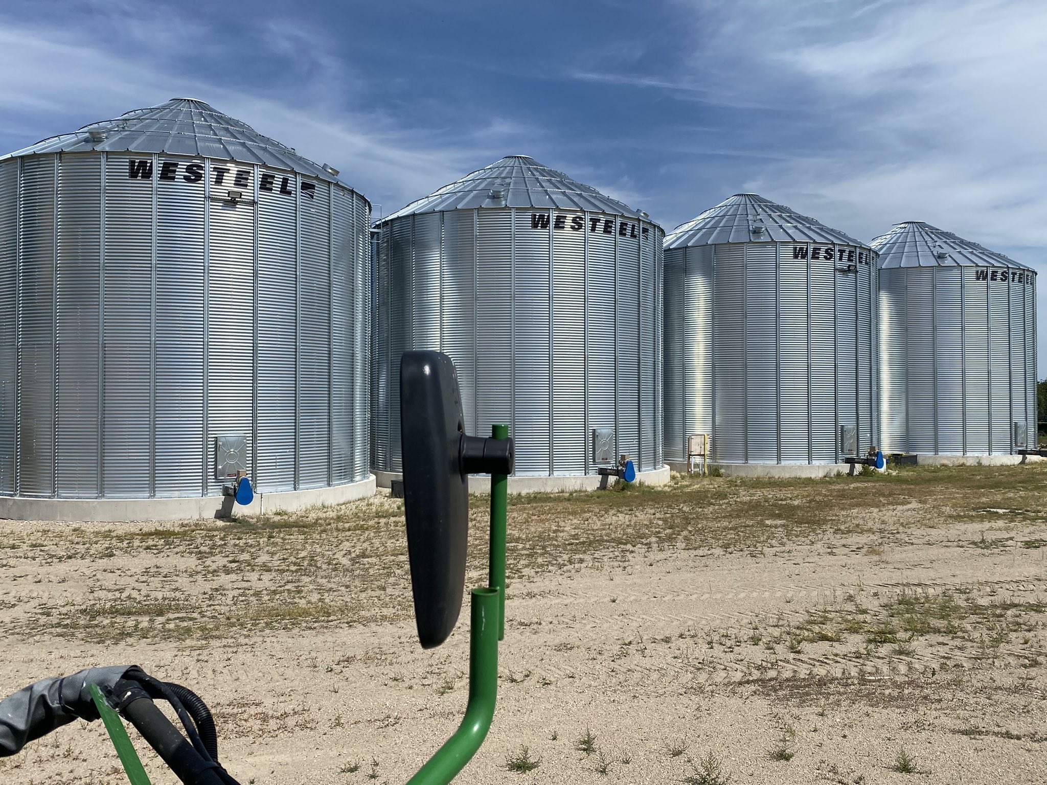 Kotylak On Twitter Farmers In Sask If You See Federal Gov Vehicles 