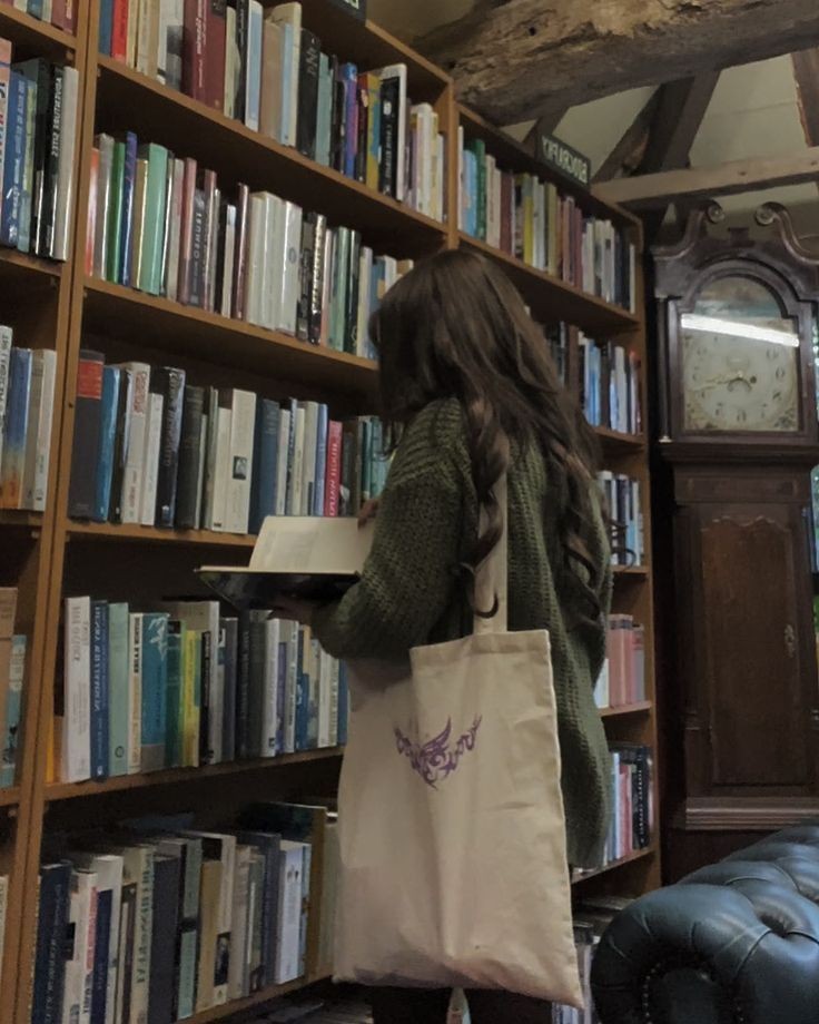 studsfolk's tweet image. 📝 Repertórios para a redação do Enem por eixos temáticos // a thread