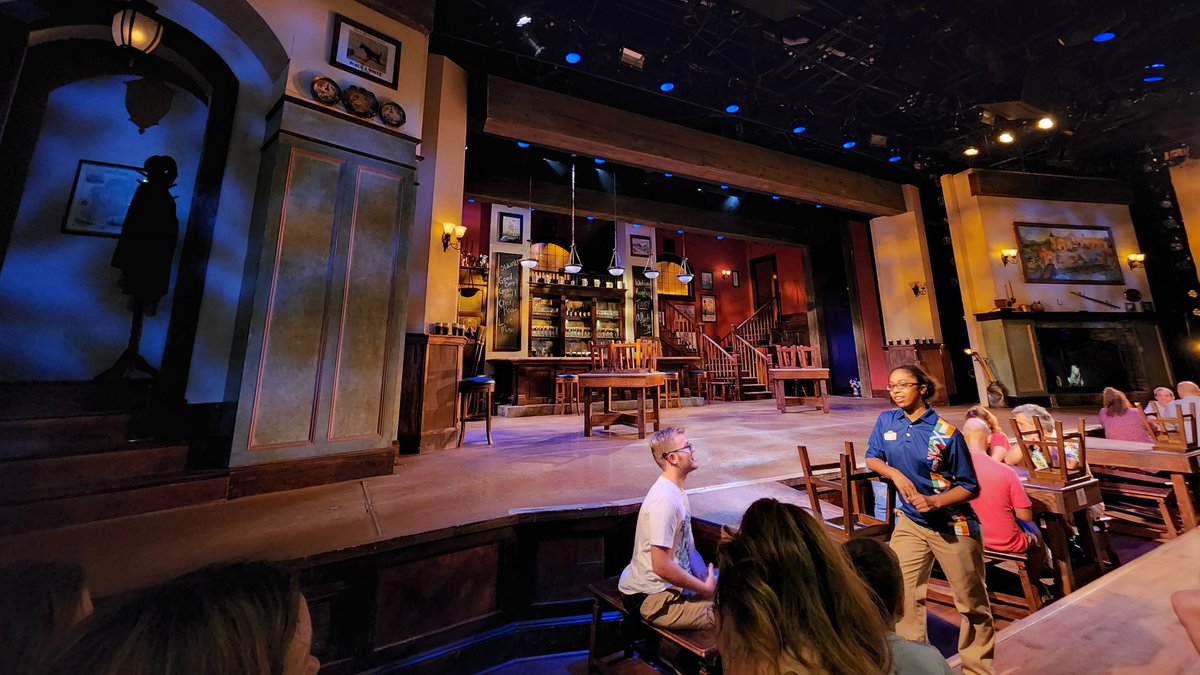 BGWFans's tweet photo. No amount of sketchy weather will keep us away from Celtic Fyre's final summer 2022 showing! Get over here before 7pm—show $SEAS that guests care about quality theatrical entertainment! https://t.co/0vFJexVy16
