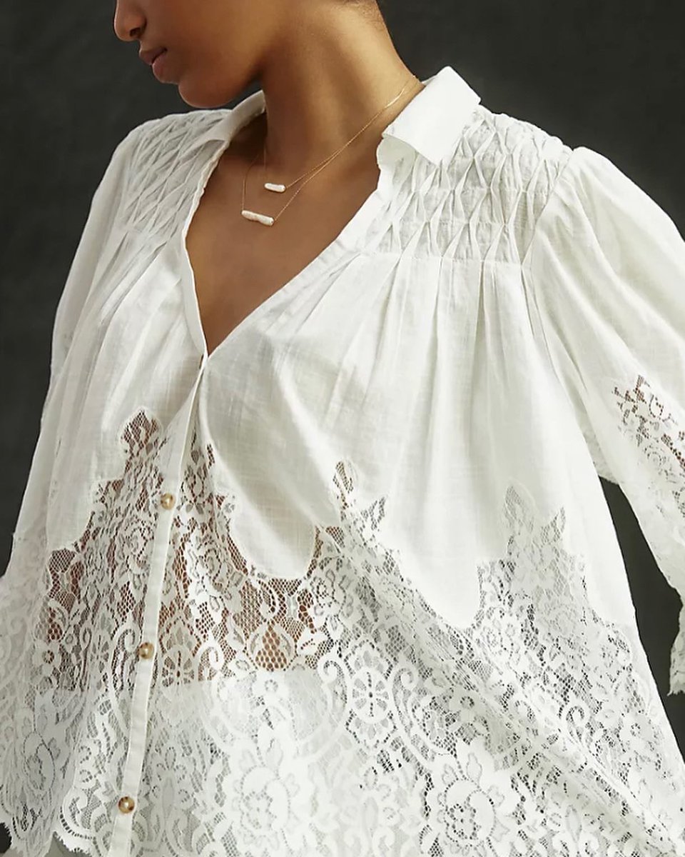 AcapellaStyleM's tweet photo. LIKE A HIDDEN TREASURE FROM GRANDMA’S CLOSET…

IN LOVE THIS VICTORIAN SHEER-LACE BLOUSE BY ANTHROPOLOGIE…

#acapellastylemuseum #fashion #personalstylist #style #styleblogger #anthropologie #vintagestyle #lace #blouse https://t.co/MWyl5vwRVM