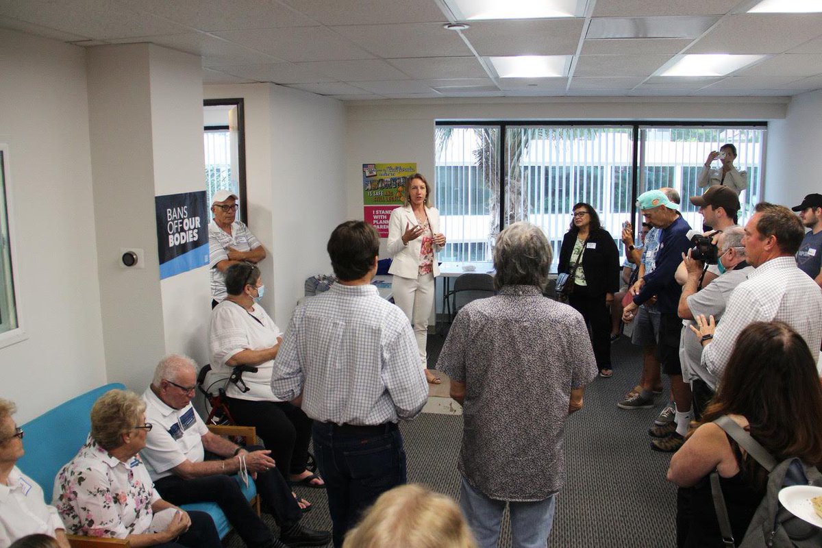 Cblakespear's tweet photo. Great turnout at the grand opening of our Oceanside campaign office with @ChrisDuncanCA! Thanks to Oceanside Mayor Esther Sanchez for rallying the troops! https://t.co/bpKpBPvgbo