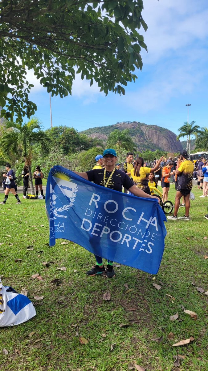 DireccindeDepo5's tweet photo. La Dirección de Deportes felicita a las deportistas Rochenses que estuvieron recientemente participando en la media Maratón Internacional en Río de Janeiro. https://t.co/EQQXvh5Ryc