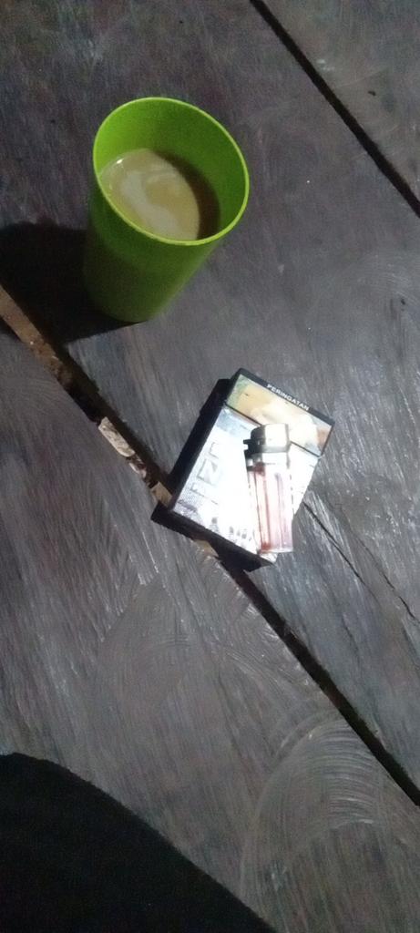 yuhdaardy's tweet photo. @kwetiaaaa Secangkir kopi ďi pagi hari https://t.co/poXoWL35ga