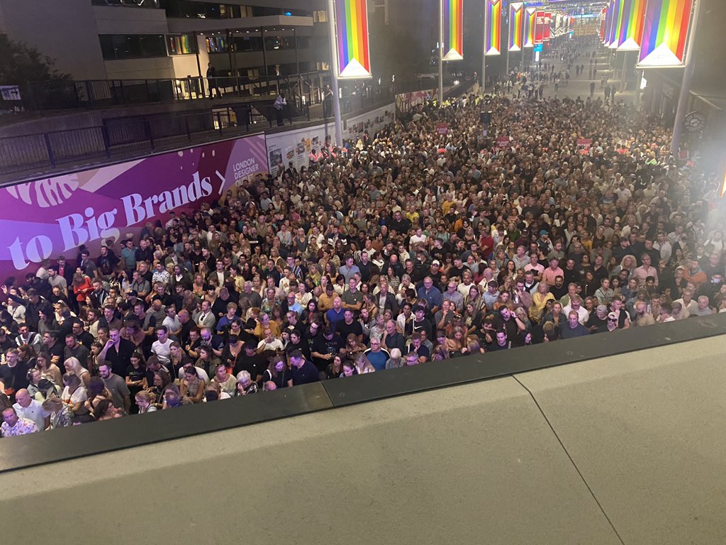 Stephen Anthony tweet media