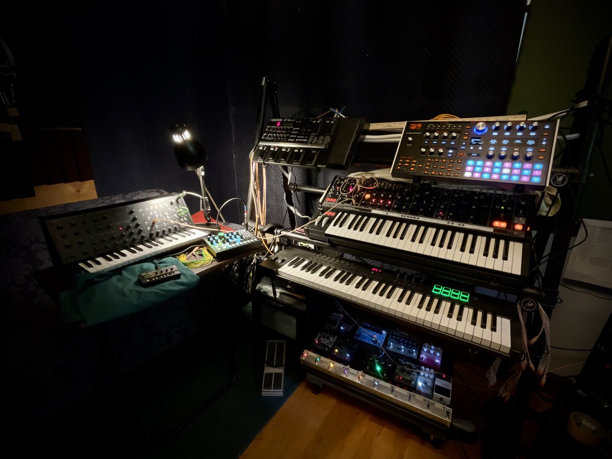 TadDoyle_Tad's tweet photo. Workstation set up is feeling good. 
Lots of projects in the works. Stay tuned. 
Daily soundscapes 02
#composer #sounddesign #cinematicsound #filmcomposer #mediacomposer #ambientsound #dailysound #reaper #reaperdaw #studiolife #musicproducer #musiccomposer #organicsounddesign https://t.co/ijegLRQaj5