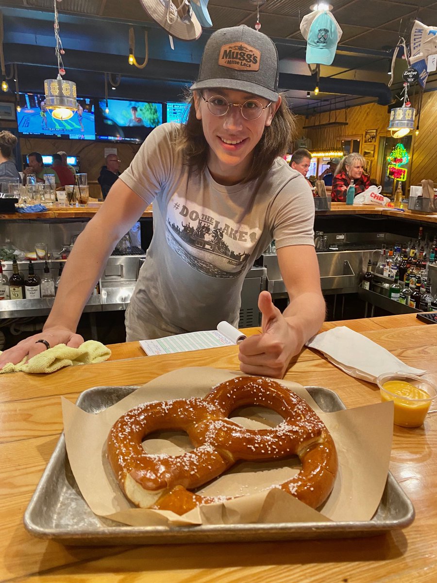 Tall_P's tweet photo. The kid’s last shift at Mugg’s! What a great summer. https://t.co/LsnMYZt8Lo