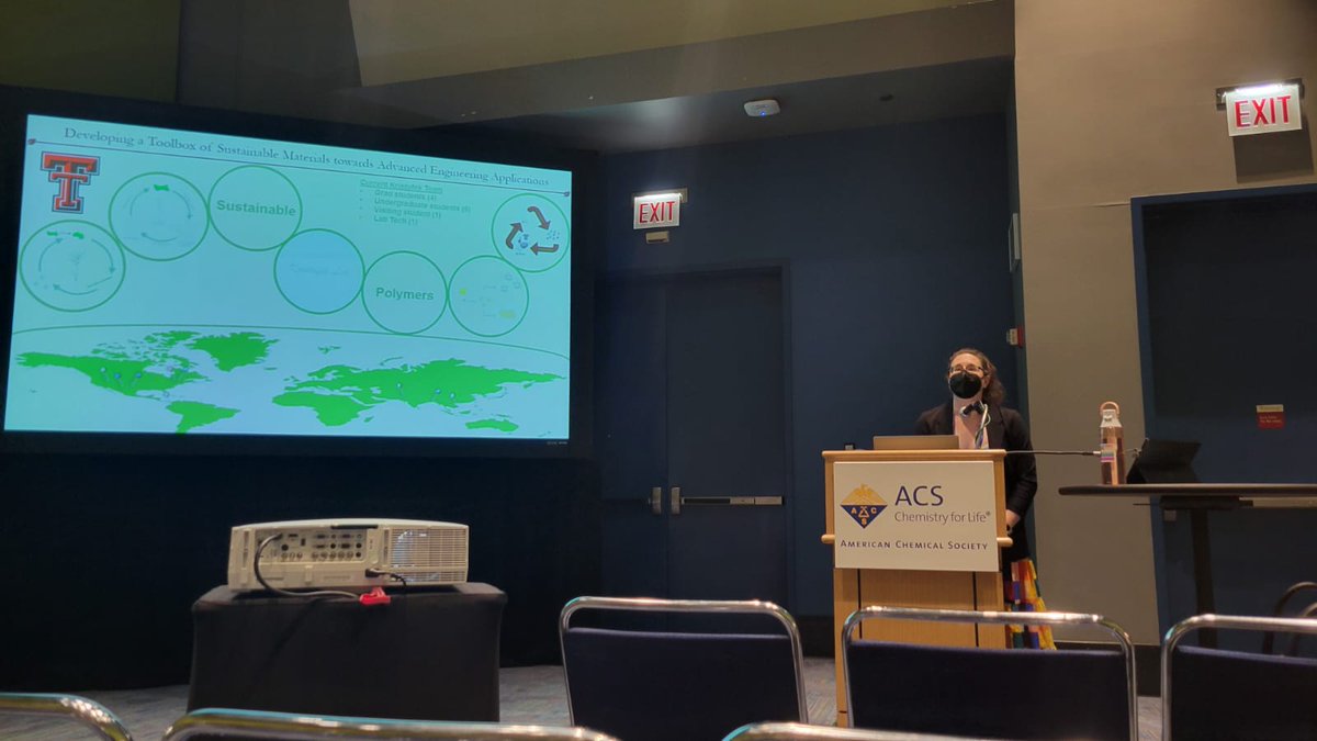I gave our group's first presentation about our work this afternoon!!! #ACSFall2022 #ACSChicago