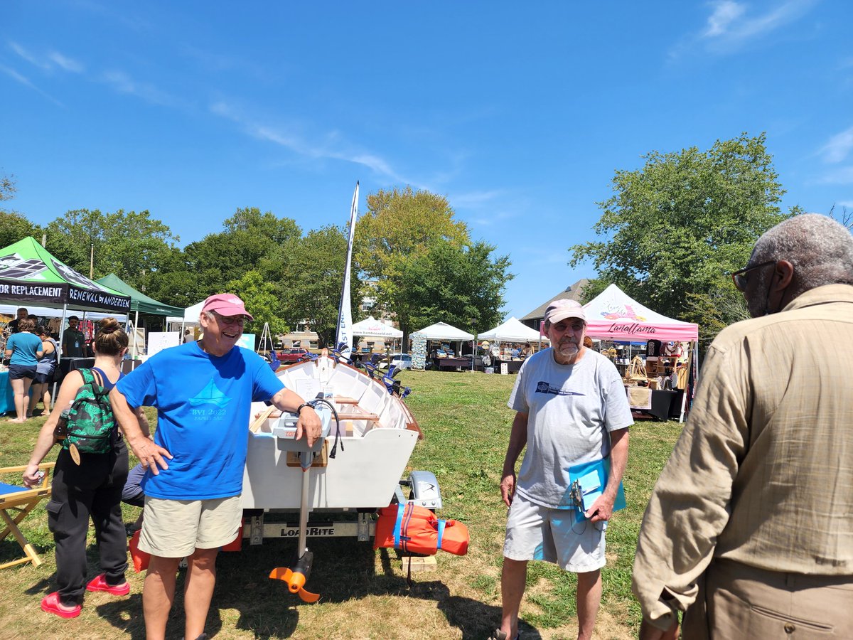 CBEDC has the best Chairman, hands down! <a href="/blkbizmonth/">johnwilliamtempleton</a> we appreciate your leadership and commitment to the mission. He flew into NYC to make a trip to the Hamptons. 
<a href="/01027Chamber/">Easthampton Chamber</a> @Azurest/SouthHampton