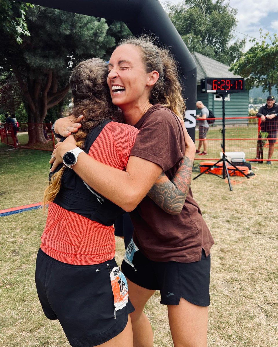 Priscilla Forgie not only won the 50 mile race yesterday, but she also crushed Jenny Quilty’s 50/50 previous course record out of the park by an incredible 47 minutes today, with a combined race time of 15:13:00 for the 50 Mile and 50km. https://t.co/0HyFiMskqf
