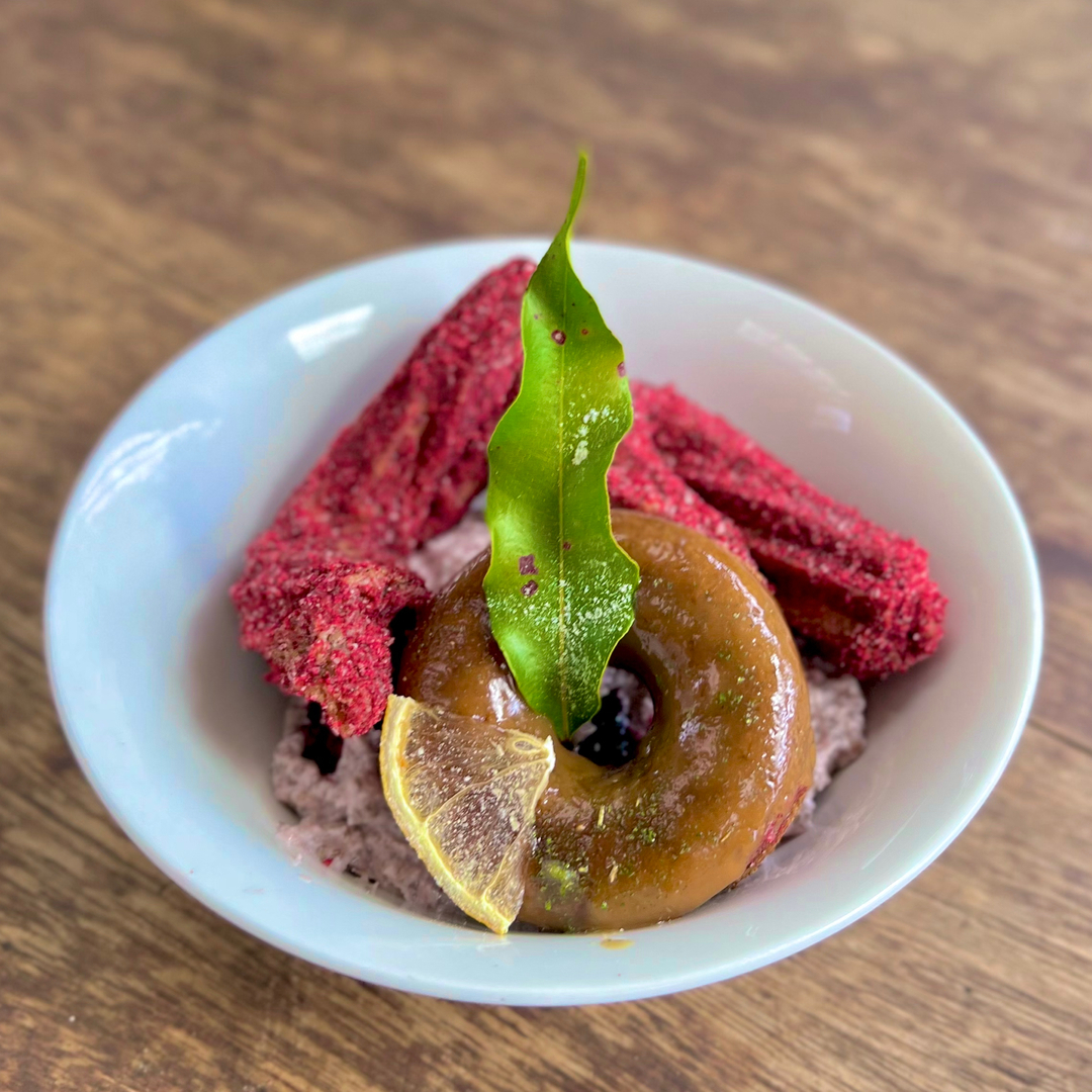 intfooddesign's tweet photo. Epic weekend creating Native Bushfood Inspired Recipes for our Bushfood Forestry Workshop Weekend 😍 

We served up Gluten Free Vegan Donuts made with green banana and cassava flour grown and made on the farm with Lemon Myrtle ginger glaze and sprinkled with Lemon Myrtle Sugar https://t.co/T7y6BTi4hC